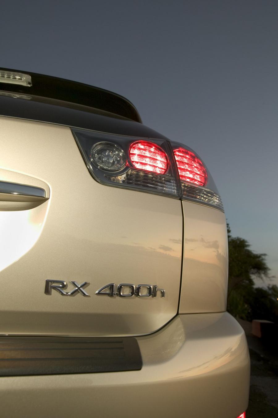  Lexus RX400h 2006 года  (фото 36 из 272)